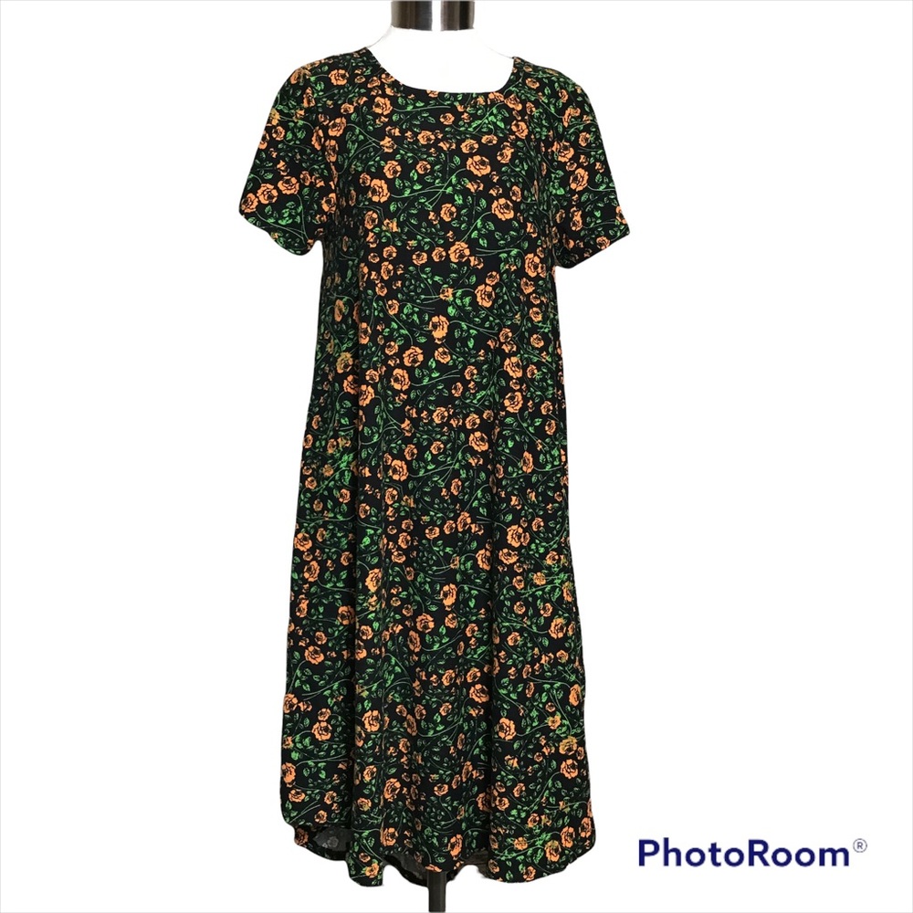 LuLaRoe Carly high low Dress Floral Size Small.Pit to pit approx:  18.5 inches